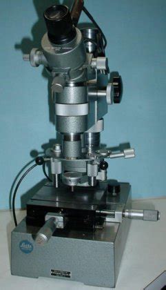 Leitz Miniload micro hardness tester, Vickers diamond, 100 and 